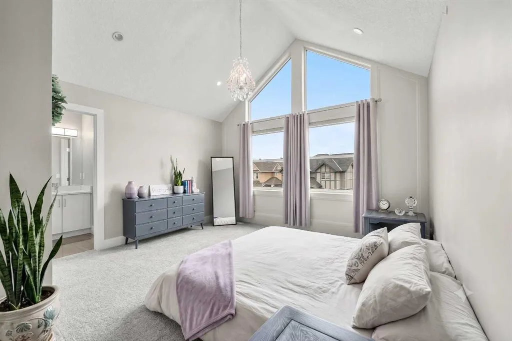 148 Kinniburgh Loop