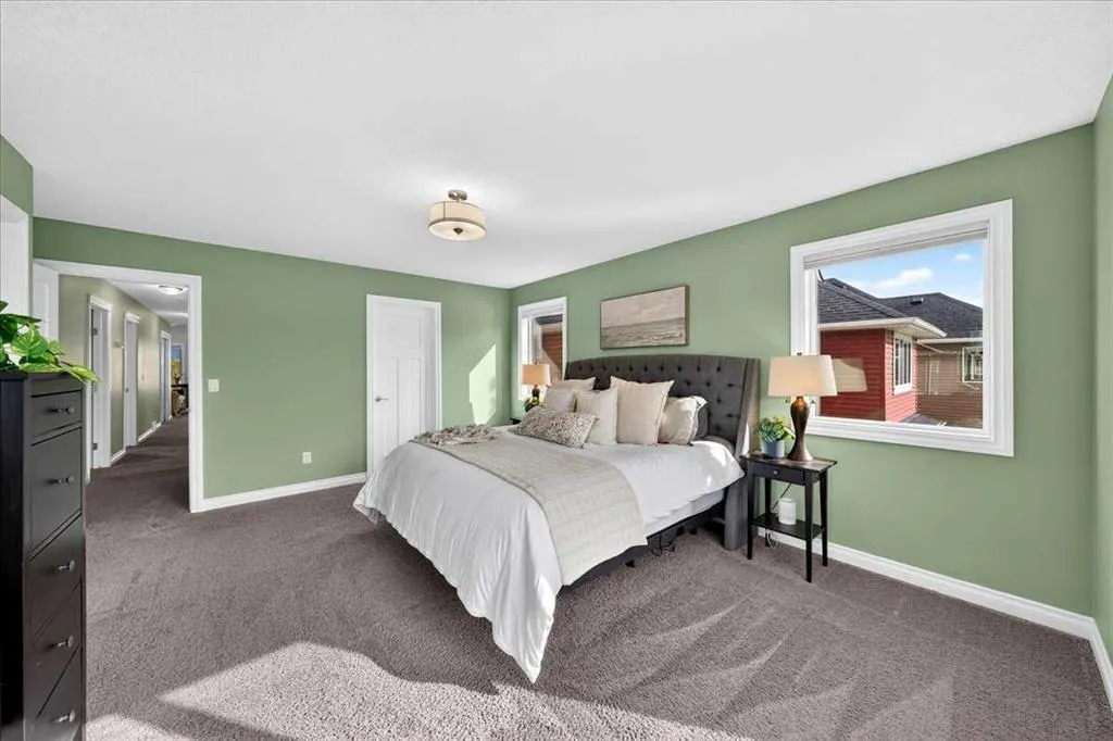 87 Baywater Rise SW