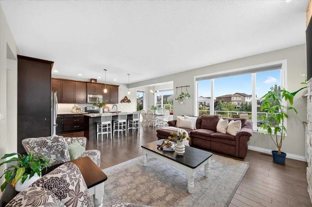 87 Baywater Rise SW