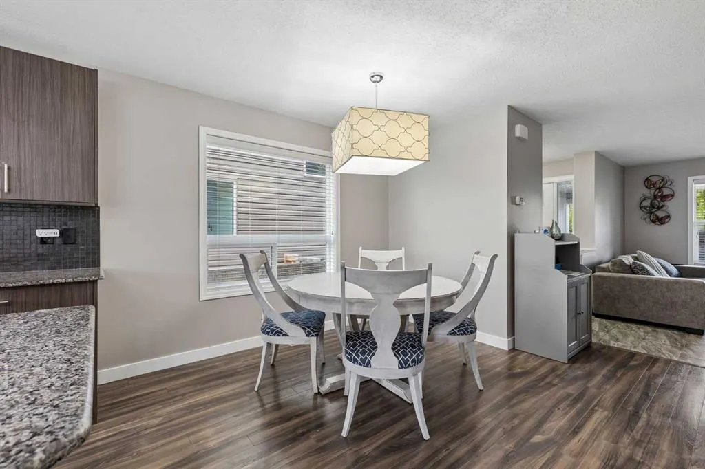 33 Legacy Gate SE