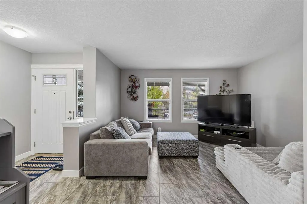 33 Legacy Gate SE