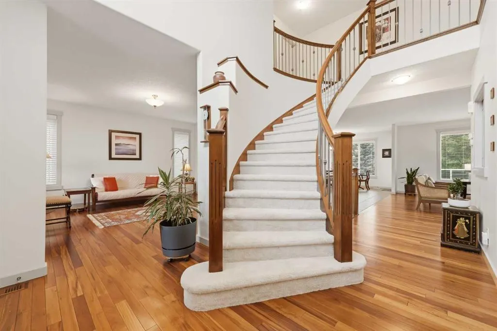 222 Chapala Point SE