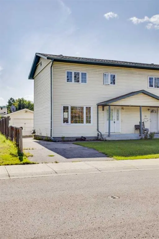 33 Poplar Crescent