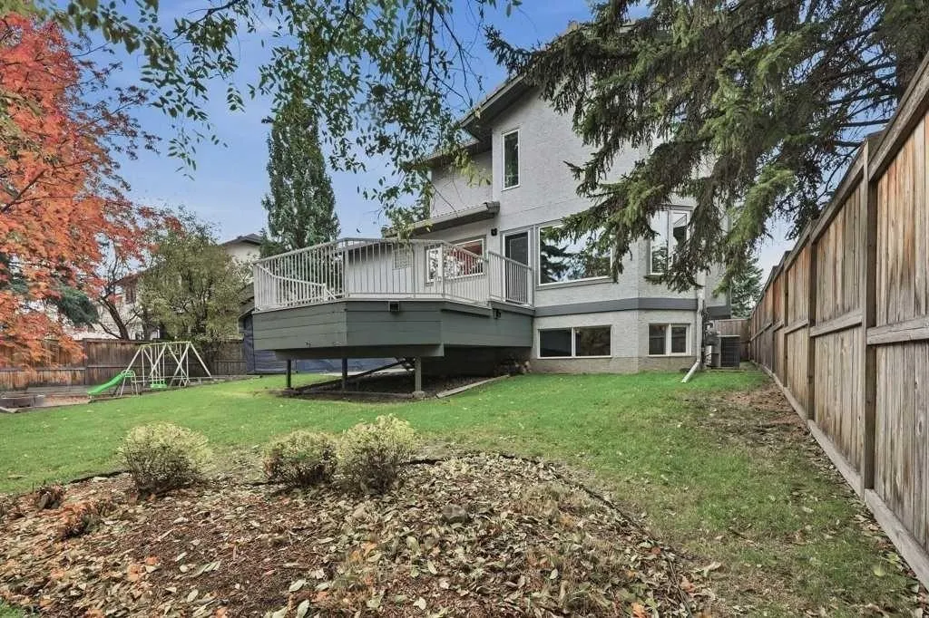 1216 Varsity Estates Drive NW