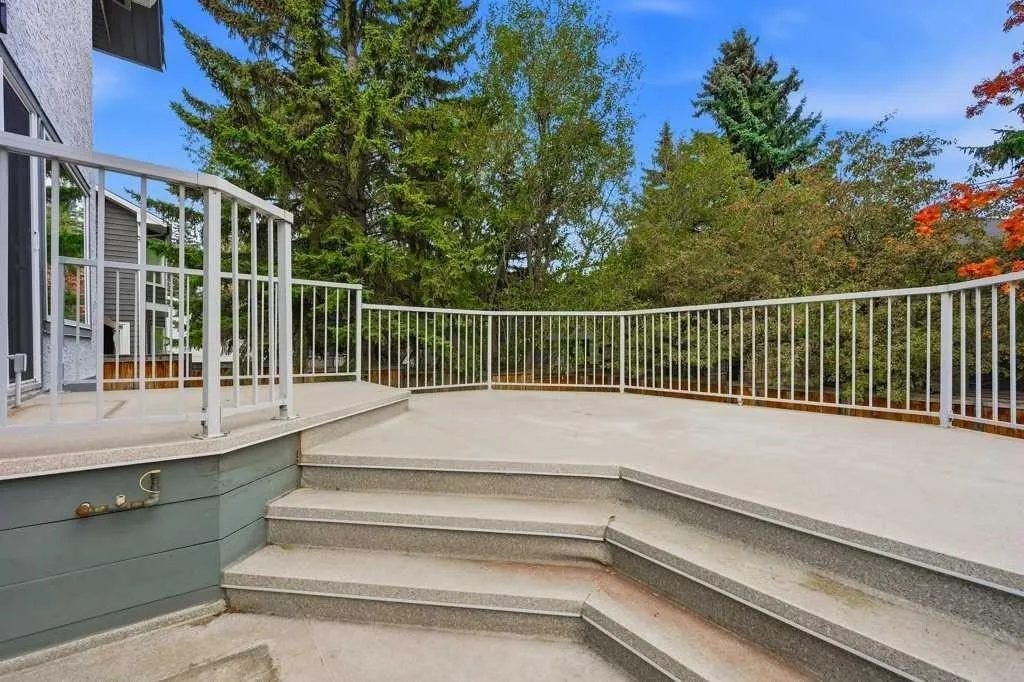 1216 Varsity Estates Drive NW