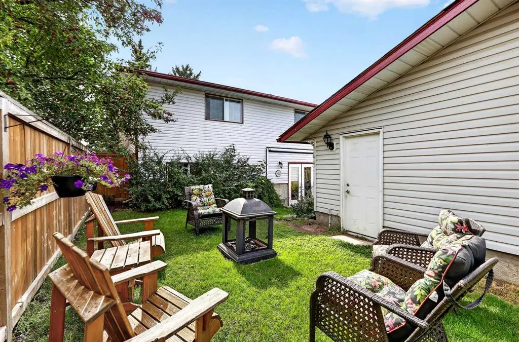 12 Brentwood Drive E