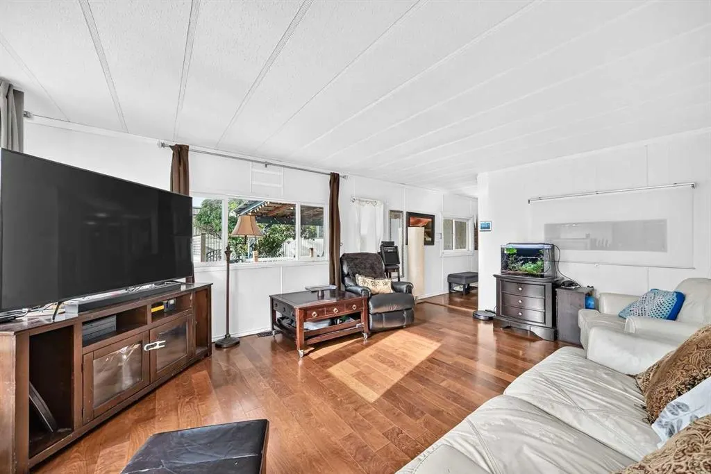 6724 17 Avenue SE #125
