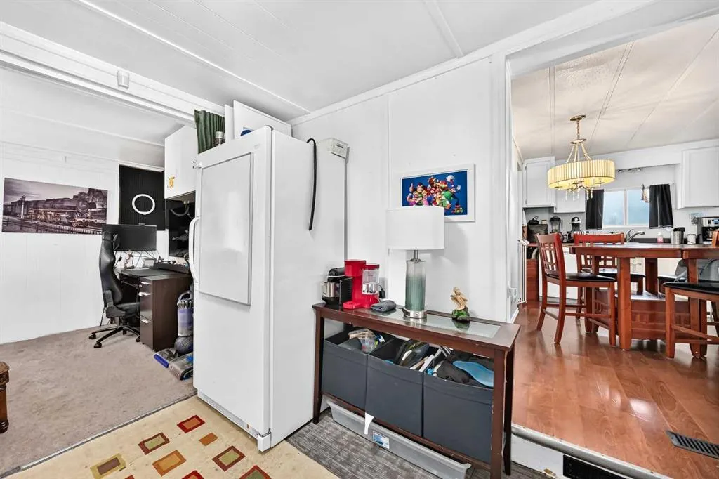 6724 17 Avenue SE #125