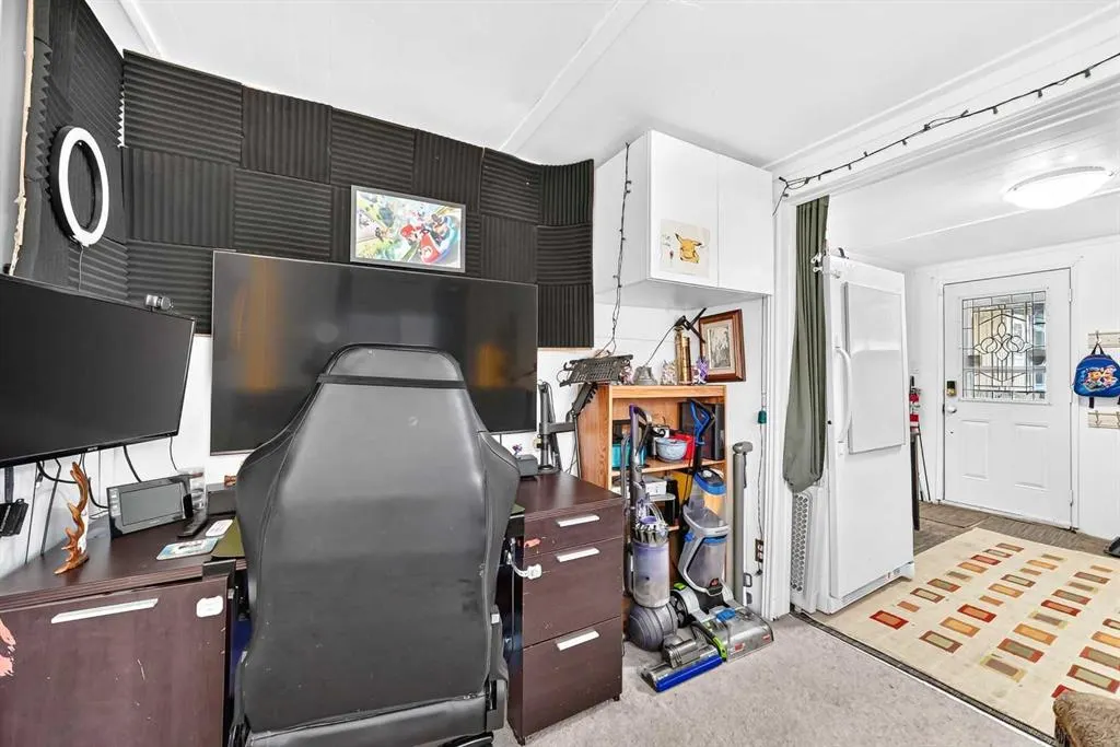 6724 17 Avenue SE #125