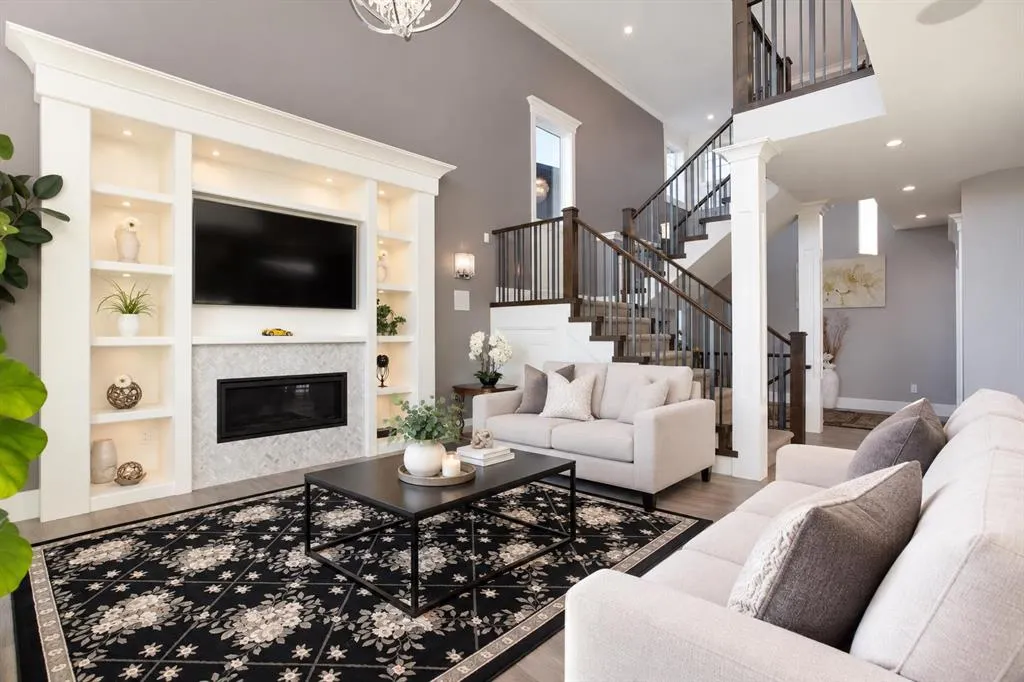 160 Kinniburgh Loop