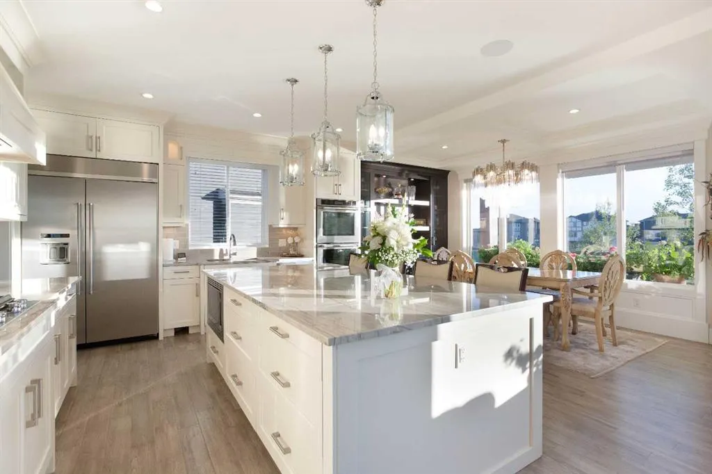 160 Kinniburgh Loop