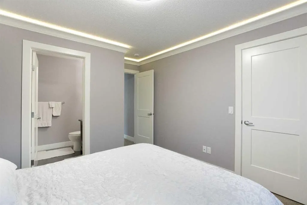160 Kinniburgh Loop