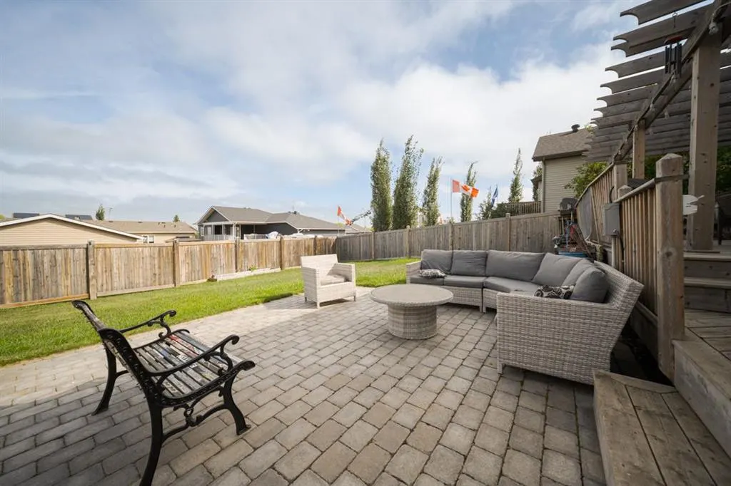 141 Beaverglen Close