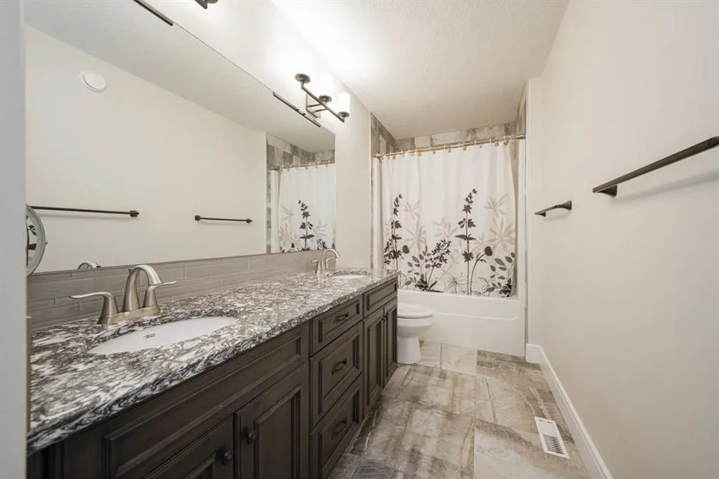 141 Beaverglen Close