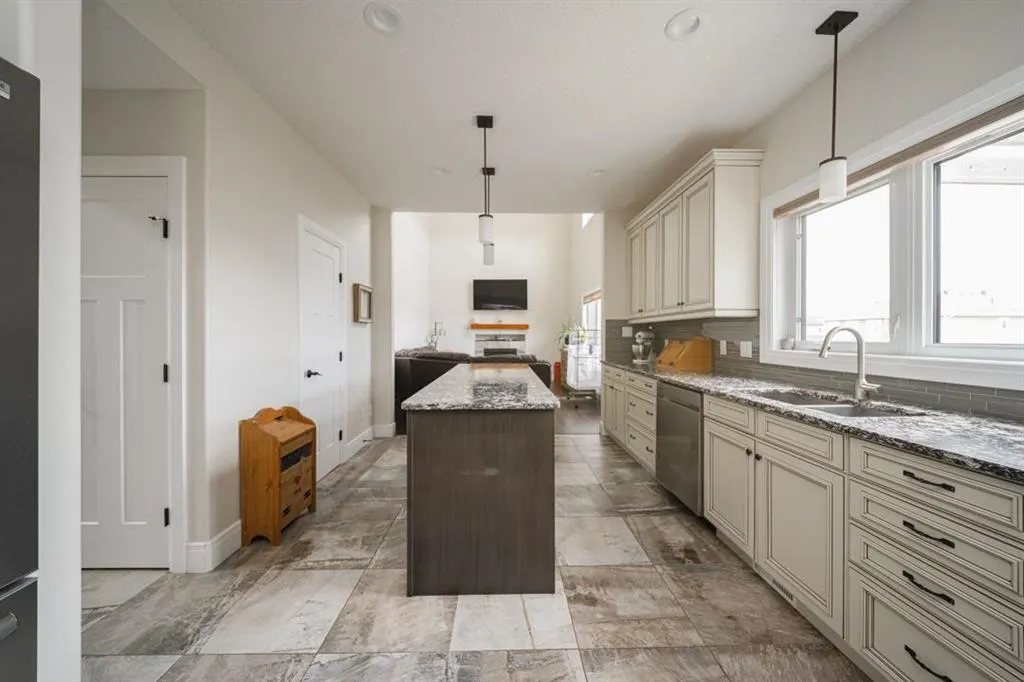 141 Beaverglen Close