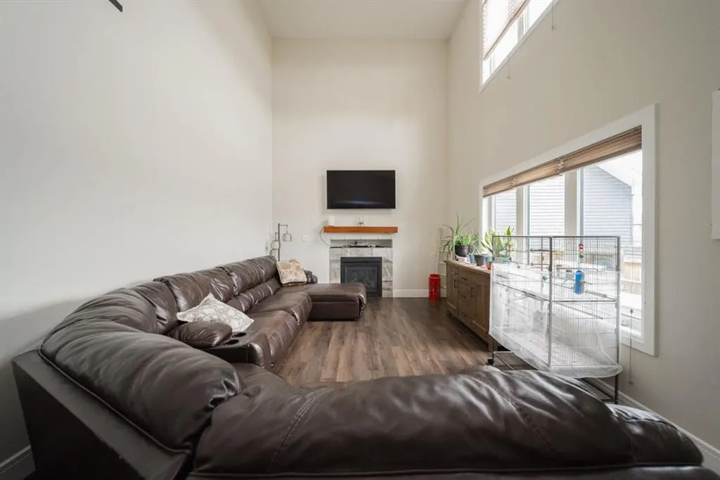 141 Beaverglen Close