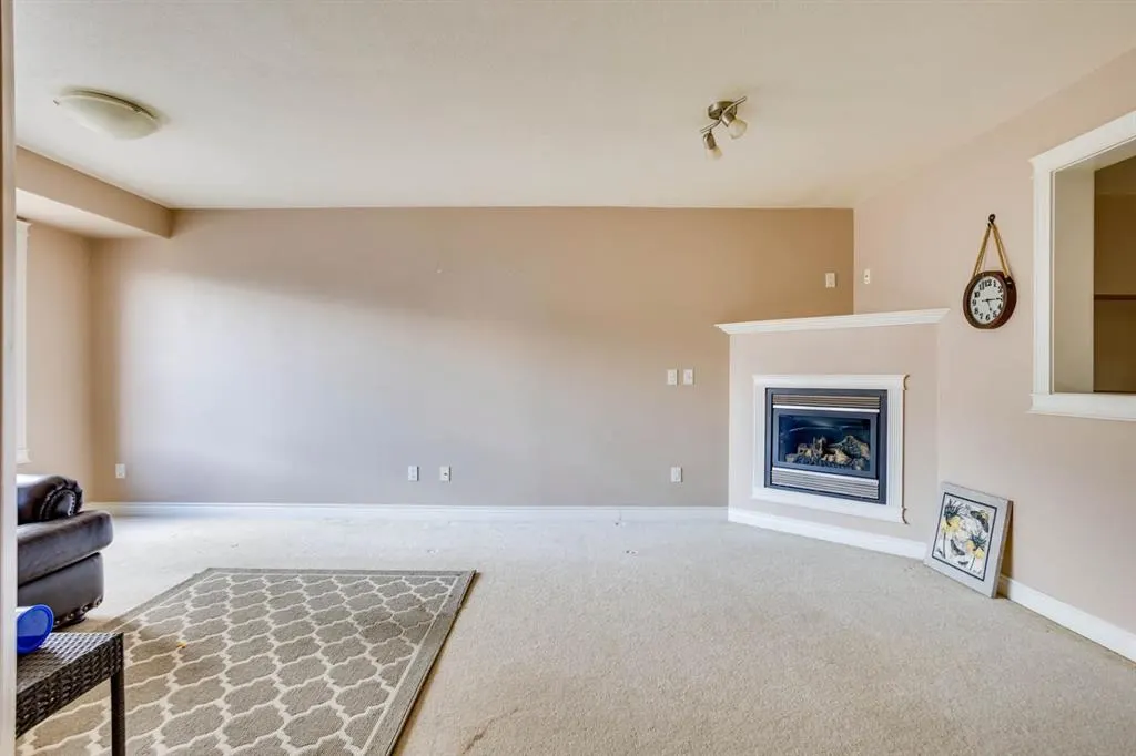 400 Williams Drive #14