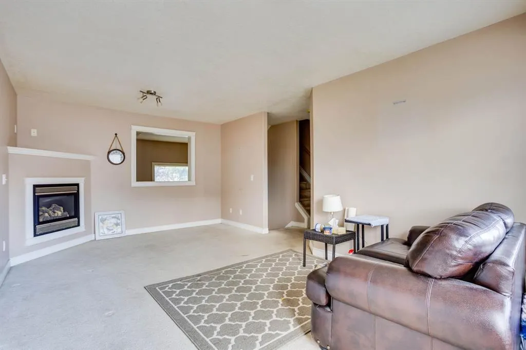 400 Williams Drive #14