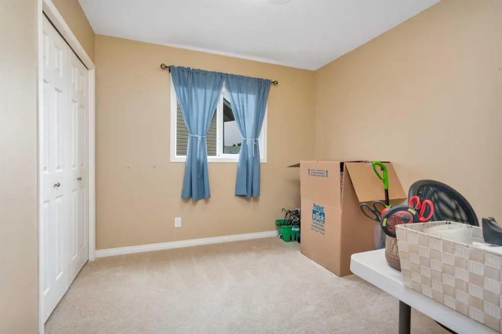 8 Hansen Close