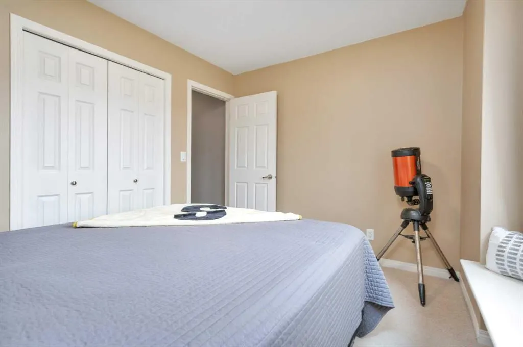 8 Hansen Close