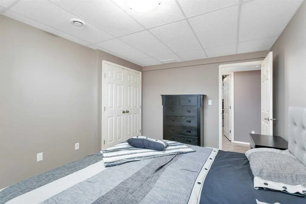 8 Hansen Close