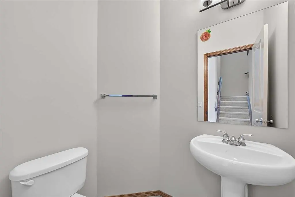 249 Elgin Manor SE