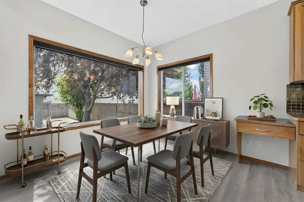 249 Elgin Manor SE