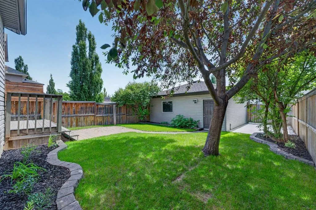 249 Elgin Manor SE