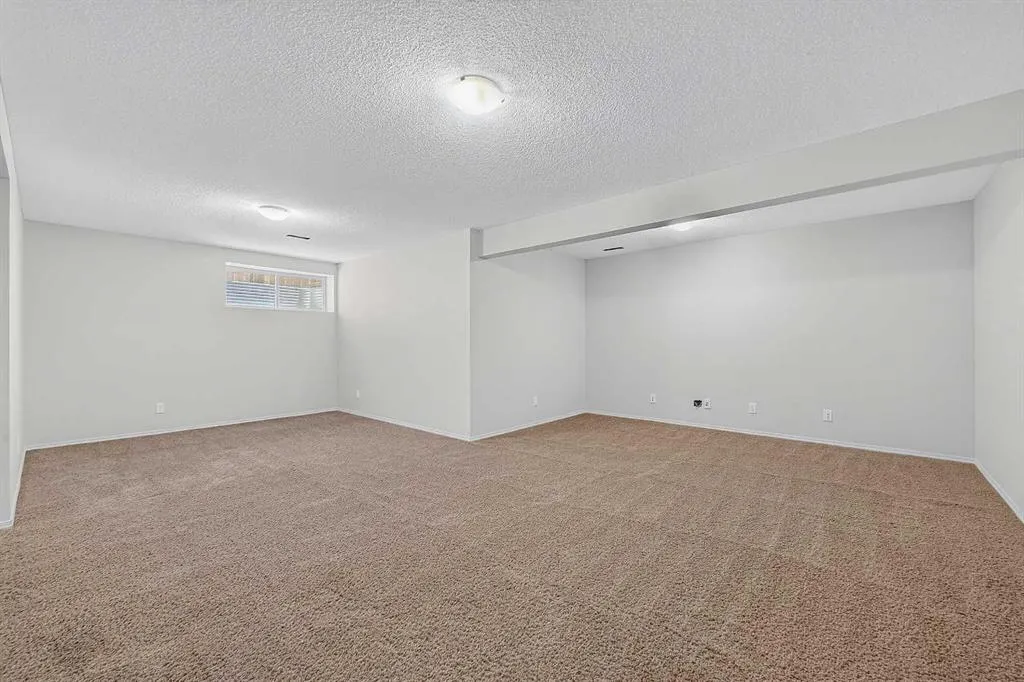 249 Elgin Manor SE