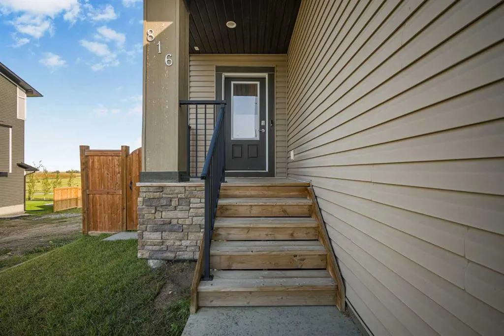 816 Lakewood Circle