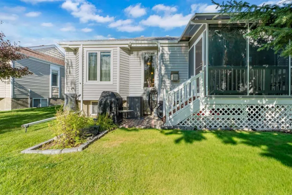 319 De Foras Close NW