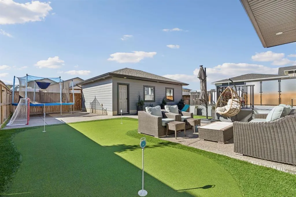 142 Brome Bend