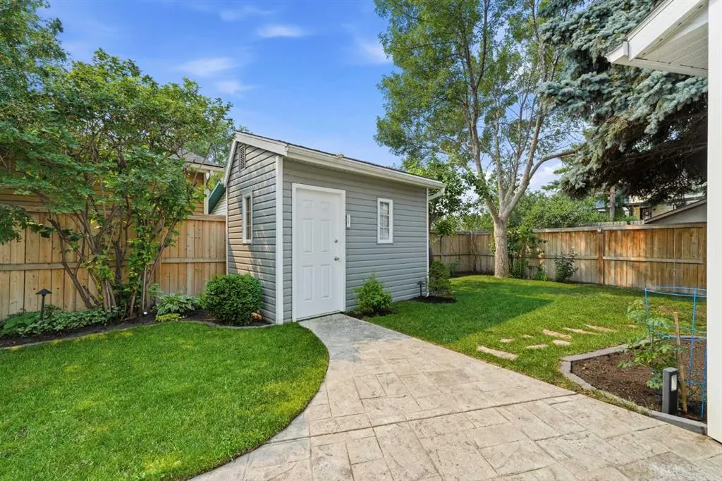 224 Erin Dale Place SE