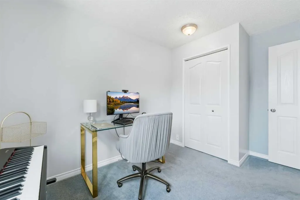 224 Erin Dale Place SE