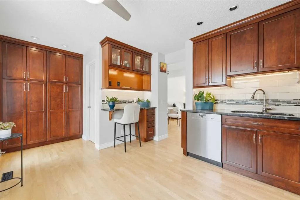 224 Erin Dale Place SE