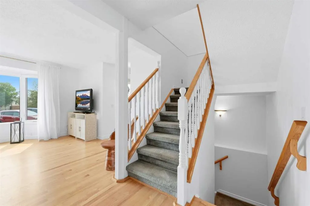 224 Erin Dale Place SE