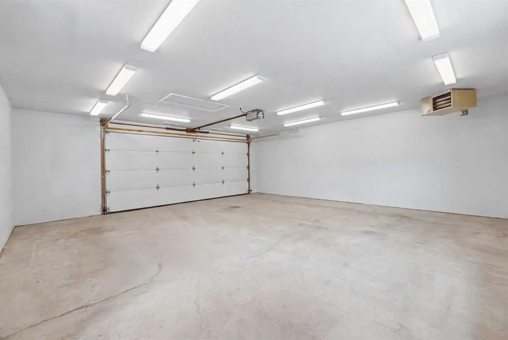 224 Erin Dale Place SE