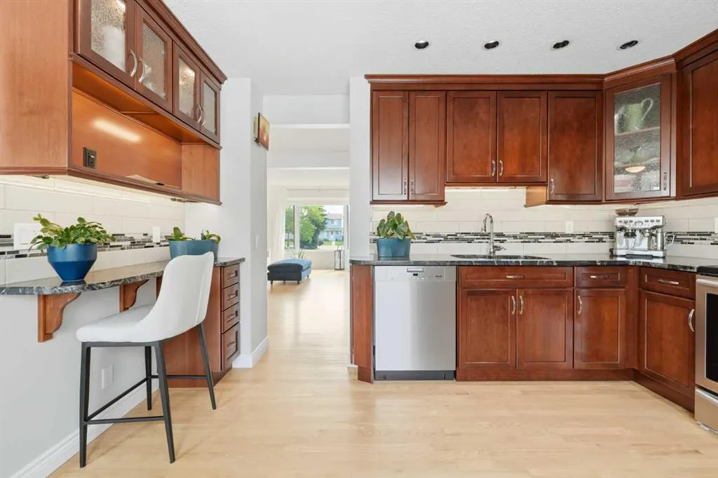224 Erin Dale Place SE