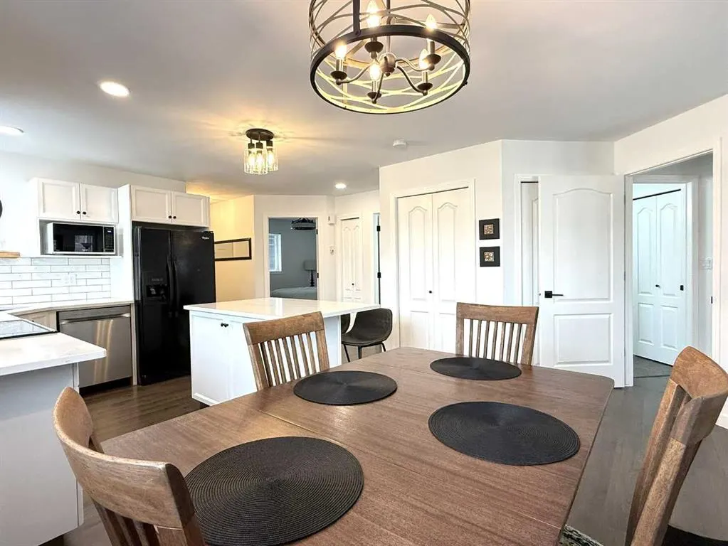 5220 50A Avenue #306
