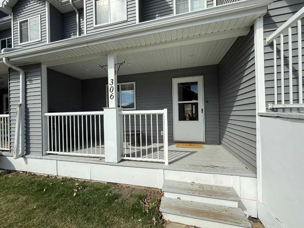 5220 50A Avenue #306