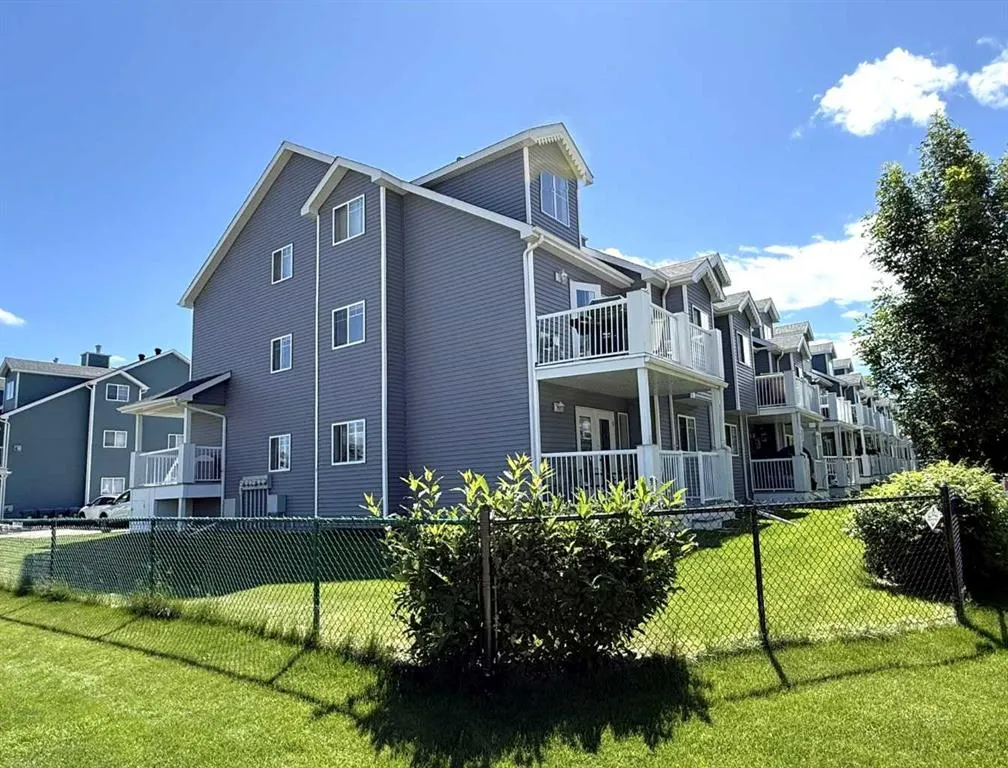 5220 50A Avenue #306