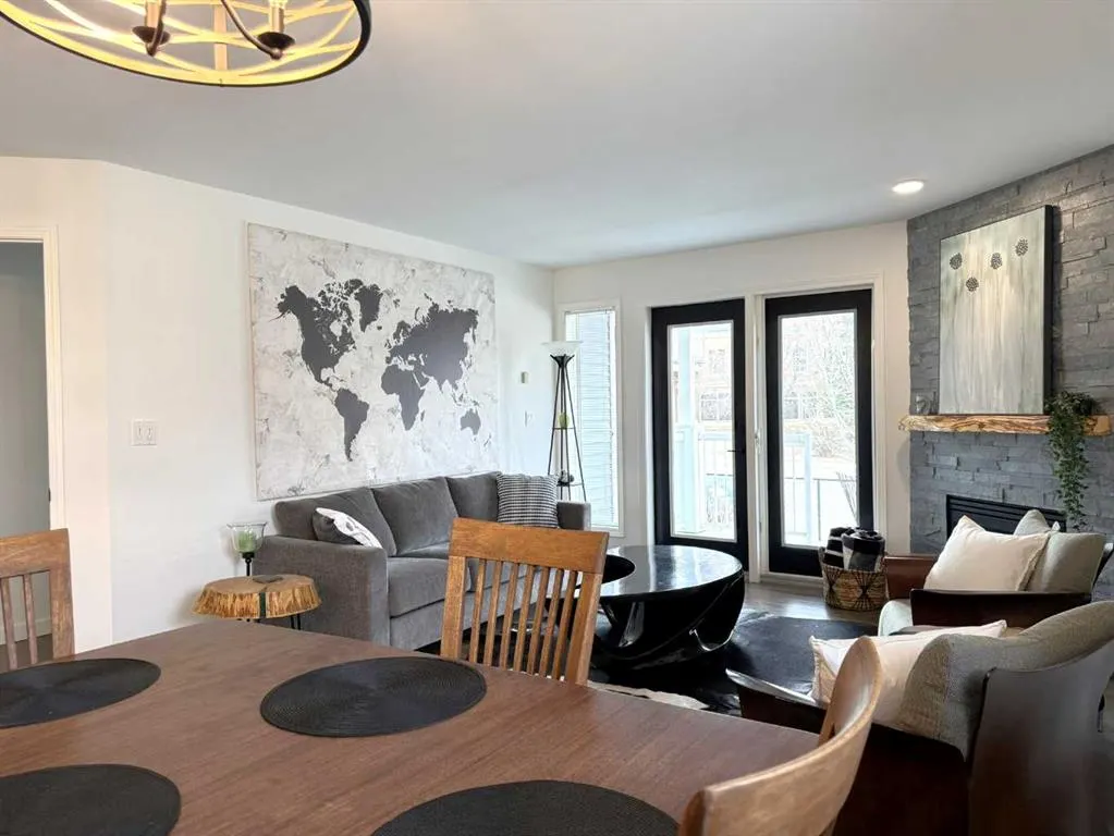 5220 50A Avenue #306