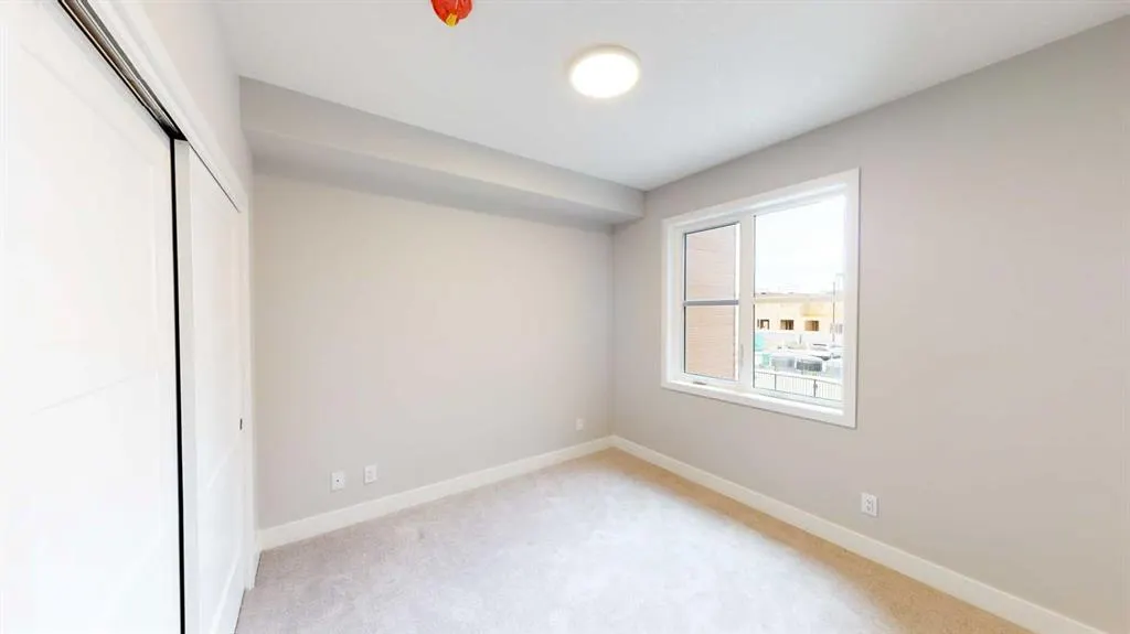 8355 19 Avenue SW #220