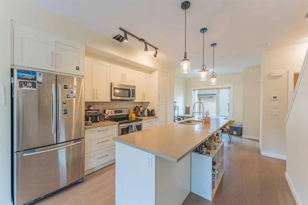 1106 Bow Valley Trail #102