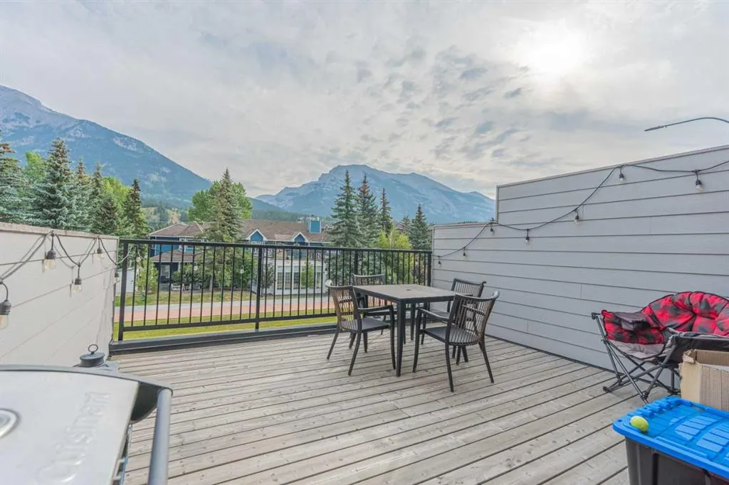 1106 Bow Valley Trail #102