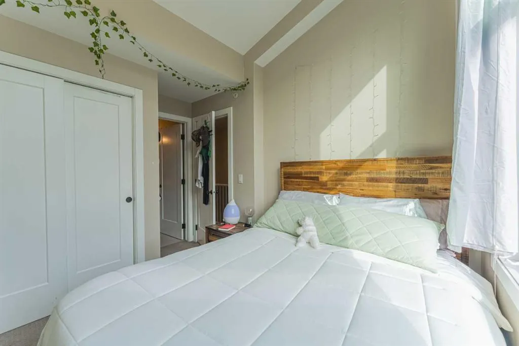 1106 Bow Valley Trail #102