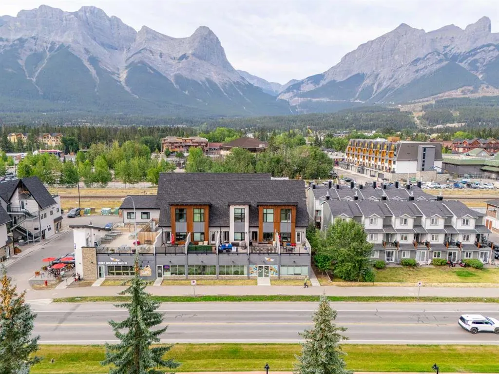 1106 Bow Valley Trail #102