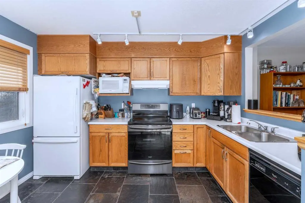 242 Benchlands Terrace #9