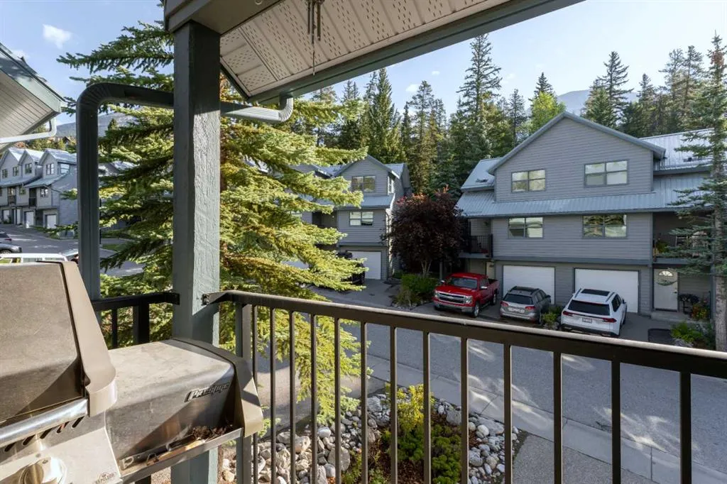 242 Benchlands Terrace #9