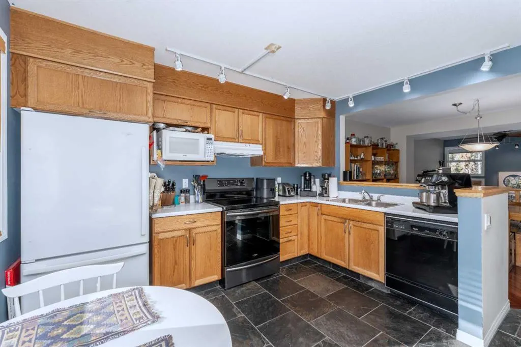 242 Benchlands Terrace #9